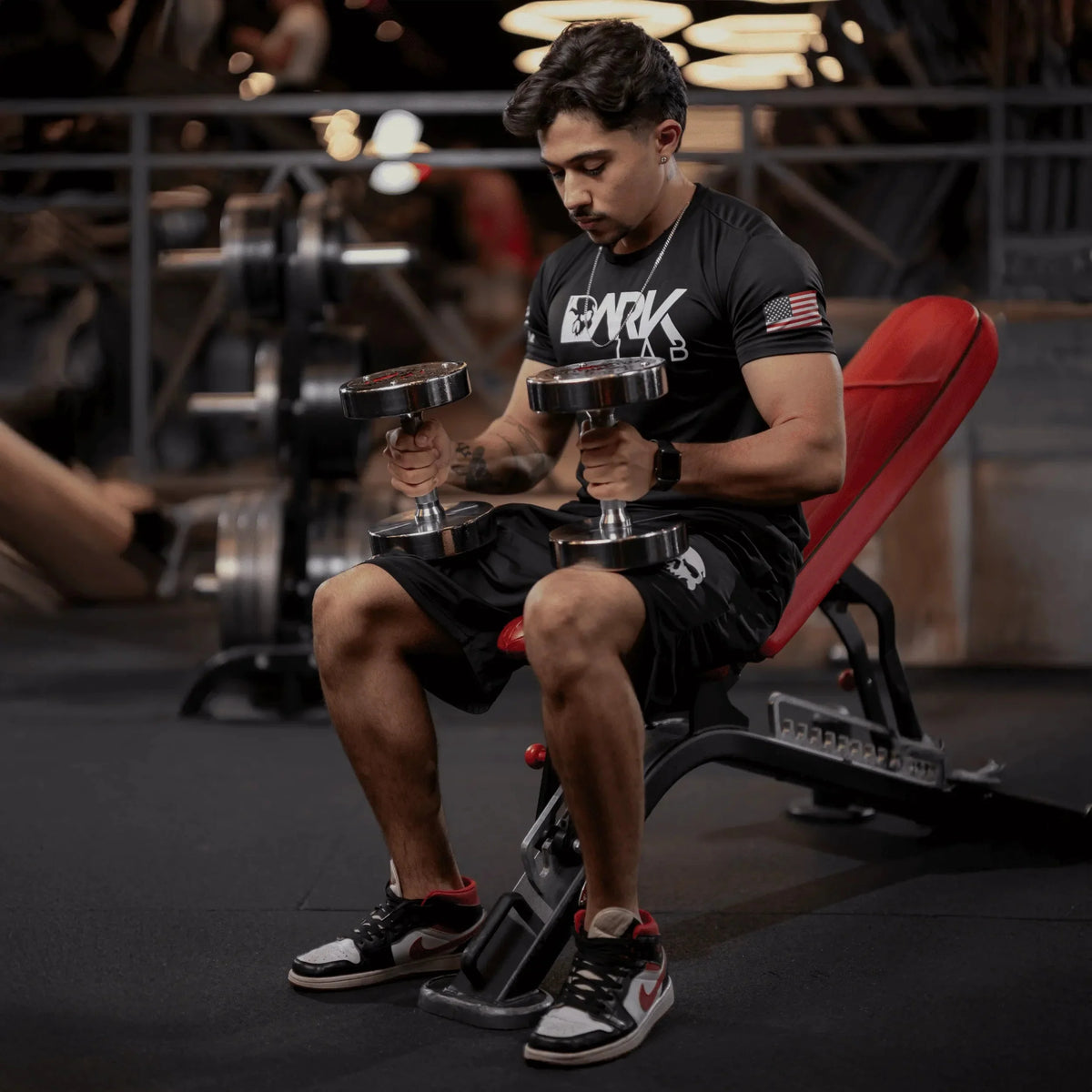 Bermuda Masc. Tecido Fino e Leve - Dark